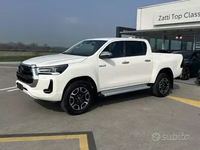 Nuova Toyota HiLux Executive 150 CV (110 kW) 2026 Bianco Pick-up