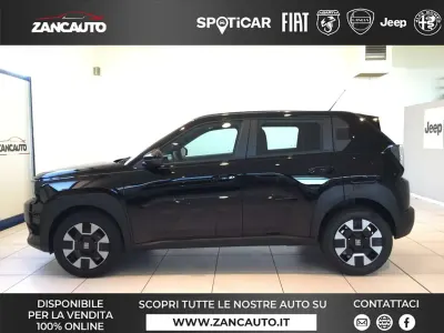 Nuova Fiat Grande Panda Icon 110 CV (80 kW) 2026 Nero Utilitaria