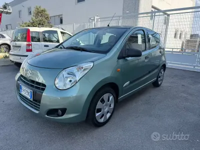 Usata Suzuki Alto 68 CV (50 kW) 2011 Verde Utilitaria