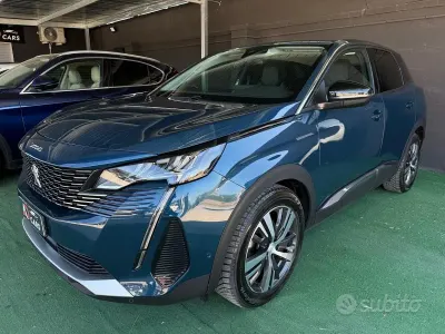 Begagnad Peugeot 3008 Allure 131 HK (96 kW) 2022 Blå SUV