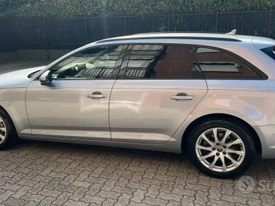 Usata Audi A4 190 CV (139 kW) 2019 Grigio Station wagon
