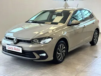 Usata VW Polo 95 CV (69 kW) 2022 Beige Utilitaria