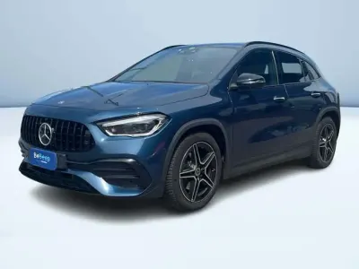 Usata Mercedes GLA200 Premium 150 CV (110 kW) 2022 Blu SUV