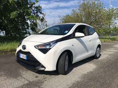 usata Toyota Aygo 5p 1.0 x-cool 72cv