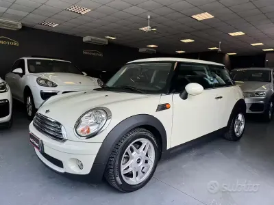 Usata Mini Cooper 120 CV (88 kW) 2008 Beige Utilitaria