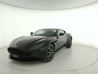 Usata Aston Martin DB11 510 CV (375 kW) 2022 Nero Coupé