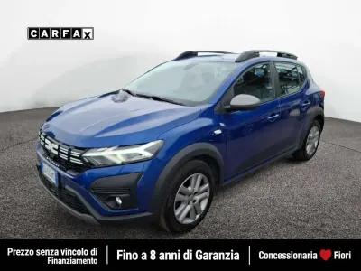 Usata Dacia Sandero Expression 101 CV (74 kW) 2023 Blu Utilitaria