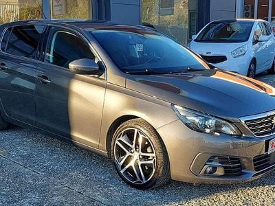 Begagnad Peugeot 308 Allure 131 HK (96 kW) 2019 Grå Sedan