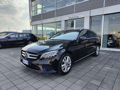 Usata Mercedes C220 194 CV (142 kW) 2019 Nero Station wagon