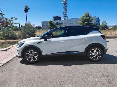 Usata Renault Captur 101 CV (74 kW) 2021 Bianco SUV