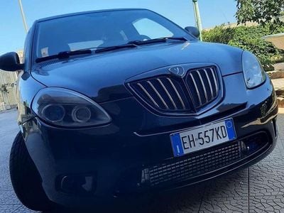 Usata Lancia Ypsilon 75 CV (55 kW) 2011 Utilitaria