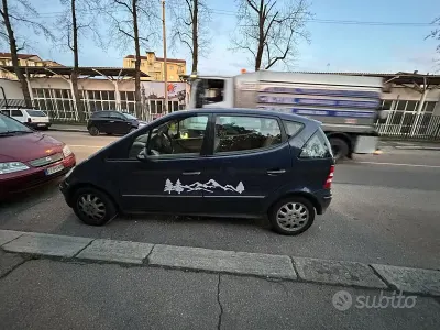 Usata Mercedes A200 102 CV (75 kW) 2004 Bluazzurro Monovolume