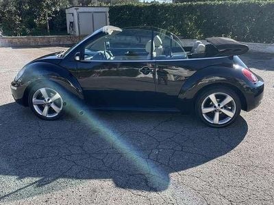 Usata VW New Beetle Cabriolet 105 CV (77 kW) 2006 Nero Cabrio