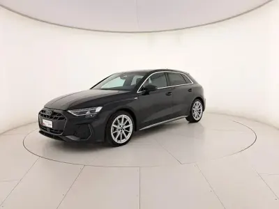 Usata Audi A3 S-Line 150 CV (110 kW) 2025 Nero mito metallizzato Berlina
