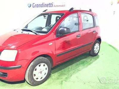 Usata Fiat Panda Emotion 75 CV (55 kW) 2011 Rosso Utilitaria