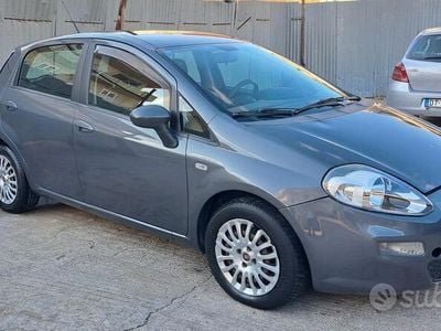 Usata Fiat Punto 85 CV (62 kW) 2014 Grigio Utilitaria