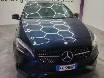 Usata Mercedes A180 AMG 109 CV (80 kW) 2017 Bluazzurro Utilitaria