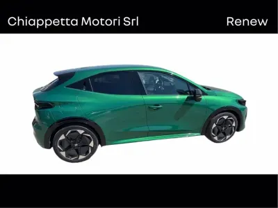 Usata Renault Clio V Techno 158 CV (116 kW) 2025 Verde assoluto Berlina