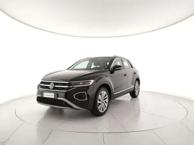 Usata VW T-Roc Style 150 CV (110 kW) 2023 Nero SUV