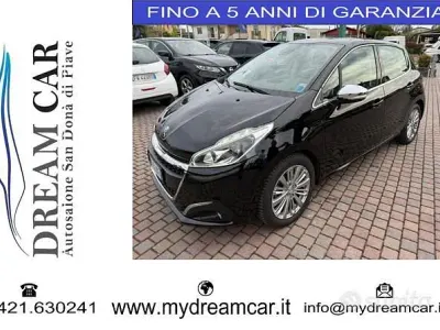 Usata Peugeot 208 Allure 82 CV (60 kW) 2019 Nero Utilitaria