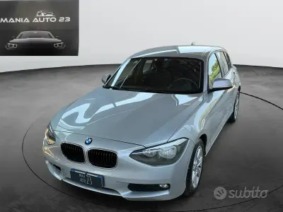 Usata BMW 118 Sport Line 143 CV (105 kW) 2014 Grigio Utilitaria