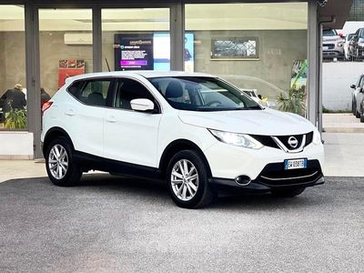 Usata Nissan Qashqai 131 CV (96 kW) 2014 Bianco SUV