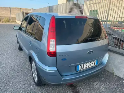 Usata Ford Fusion 80 CV (58 kW) 2007 Bluazzurro Utilitaria