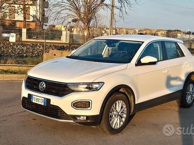 Usata VW T-Roc 150 CV (110 kW) 2019 Bianco SUV
