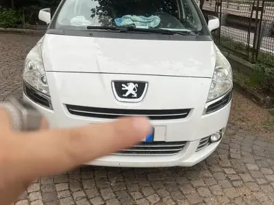 Usata Peugeot 5008