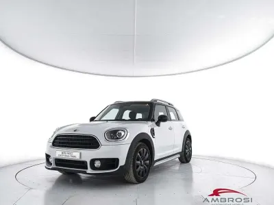 Usata Mini Cooper Countryman Hype 136 CV (100 kW) 2017 Bianco SUV