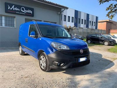 Usata Fiat Doblò Active 95 CV (69 kW) 2019 Blu/azzurro Monovolume