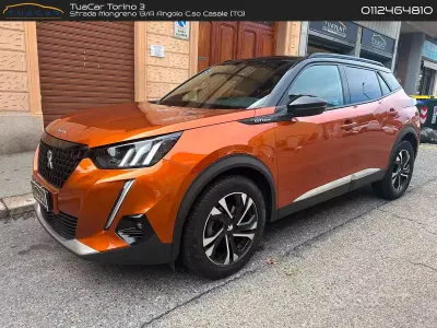Usata Peugeot 2008 GT-line 131 CV (96 kW) 2020 Arancione SUV