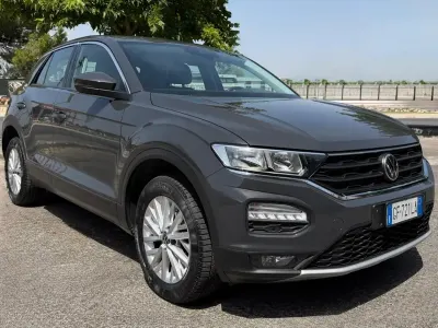 Usata VW T-Roc Style 150 CV (110 kW) 2021 Grigio SUV