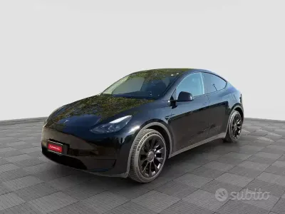Usata Tesla Model Y Long Range AWD 152 kW (208 CV) 2022 Nero SUV