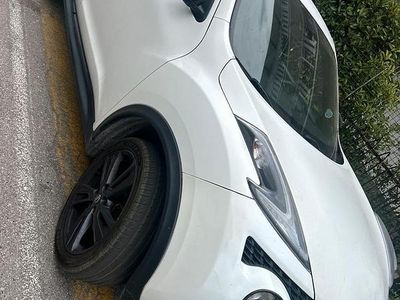 Usata Nissan Juke 115 CV (84 kW) 2015 Bianco SUV