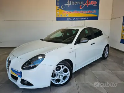 Usata Alfa Romeo Giulietta Sprint 120 CV (88 kW) 2015 Bianco Utilitaria