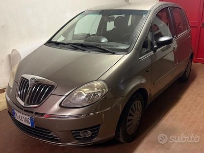 Usata Lancia Musa 95 CV (69 kW) 2007 Grigio Monovolume