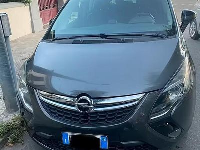 Usata Opel Zafira Tourer 131 CV (96 kW) 2012 Grigio Monovolume