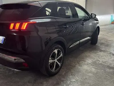 Usata Peugeot 3008 Allure 120 CV (88 kW) 2018 SUV