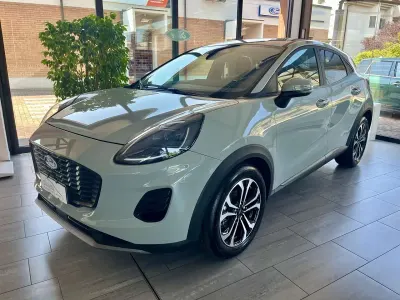 Usata Ford Puma Titanium 125 CV (91 kW) 2025 Cactus grey SUV