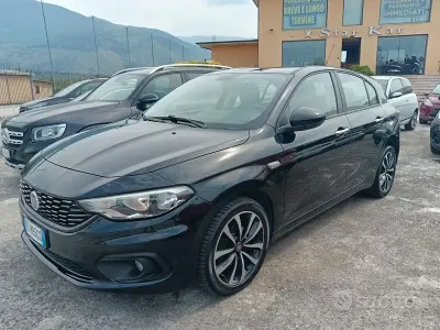 Usata Fiat Tipo Pop 120 CV (88 kW) 2017 Nero Berlina