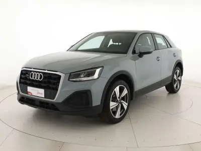 Usata Audi Q2 Admired 150 CV (110 kW) 2023 Grigio freccia perla SUV