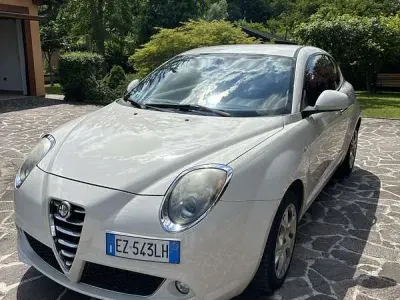 Usata Alfa Romeo MiTo Impression 98 CV (72 kW) 2015 Bianco Utilitaria