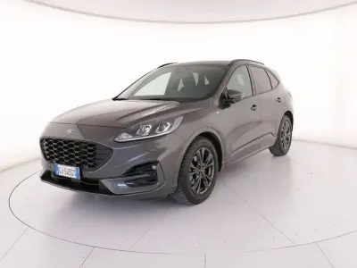 Usata Ford Kuga ST-Line 120 CV (88 kW) 2022 Magnetic grey (metallizzato) SUV