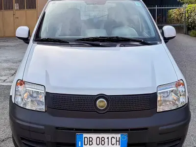 Usata Fiat Panda 69 CV (50 kW) 2006 Bianco Utilitaria