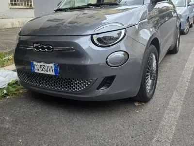 Usata Fiat 500e Icon 42 kW (58 CV) 2021 Cabrio