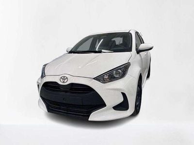 Nuova Toyota Yaris Hybrid Active 92 CV (67 kW) 2025 Bianco Berlina