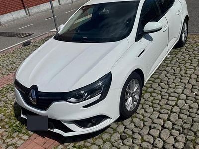 Usata Renault R4 110 CV (80 kW) 2018 Bianco Berlina