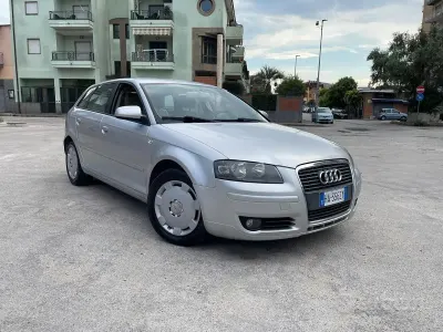Usata Audi A3 Ambition 105 CV (77 kW) 2007 Grigio Utilitaria