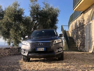 Usata Toyota RAV4 Executive 150 CV (110 kW) 2010 Grigio SUV
